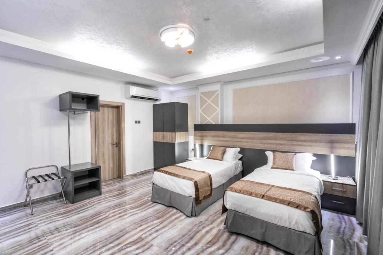 Al Amerat Hotel Al Amarat Luaran gambar