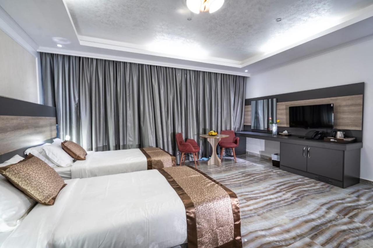 Al Amerat Hotel Al Amarat Luaran gambar
