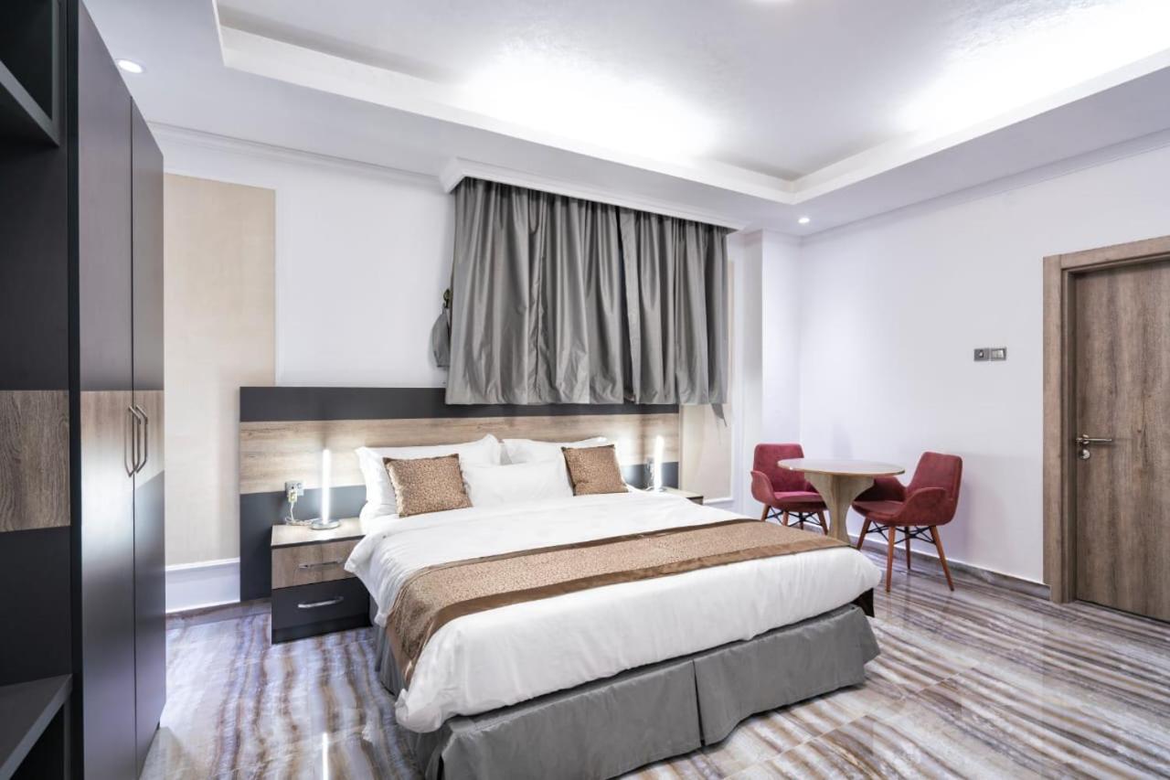 Al Amerat Hotel Al Amarat Luaran gambar